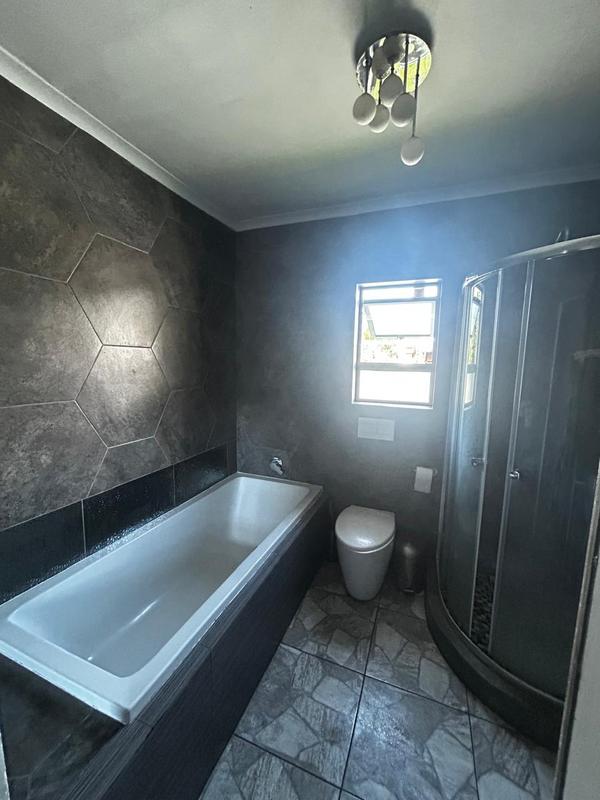 To Let 2 Bedroom Property for Rent in Onverwacht Western Cape